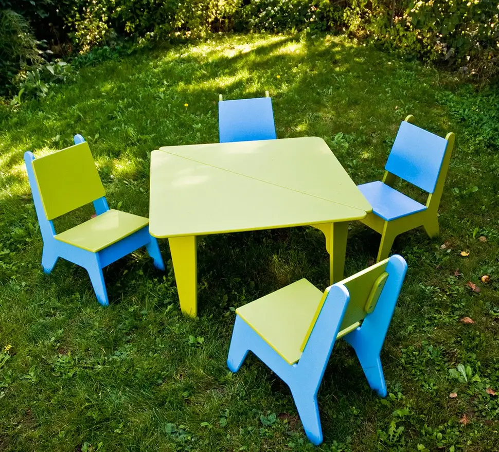 https://admin.terrisdraheim.com/media/thumbnails/collection-backgrounds/bbo2_kids_playset_backyard_3_77a2d8fe_thumbnail_4096.webp