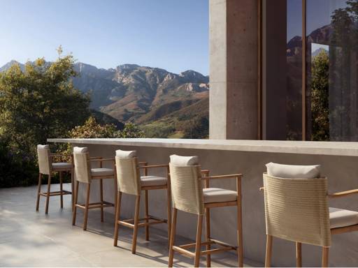 Giro Barstool - Image 1