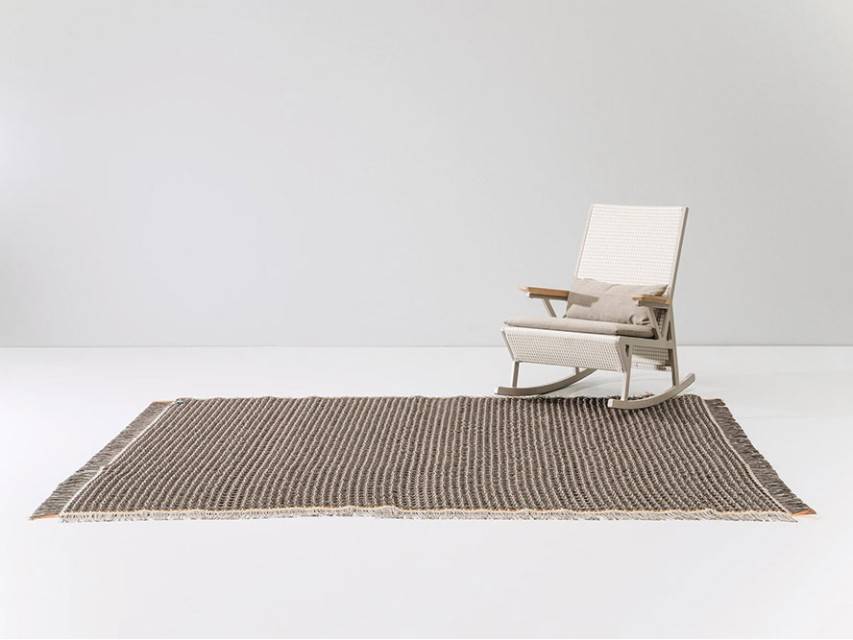 NIDO RUG - Image 1